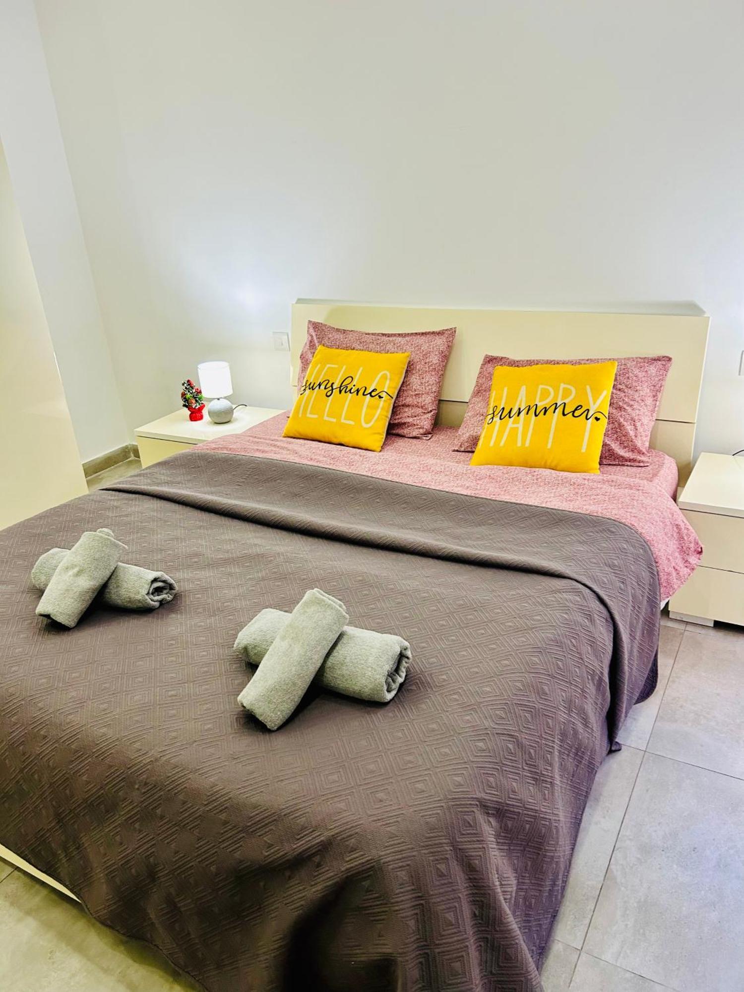 Cosy Seaside Apt, 200M From The Seafront Gzira Ngoại thất bức ảnh